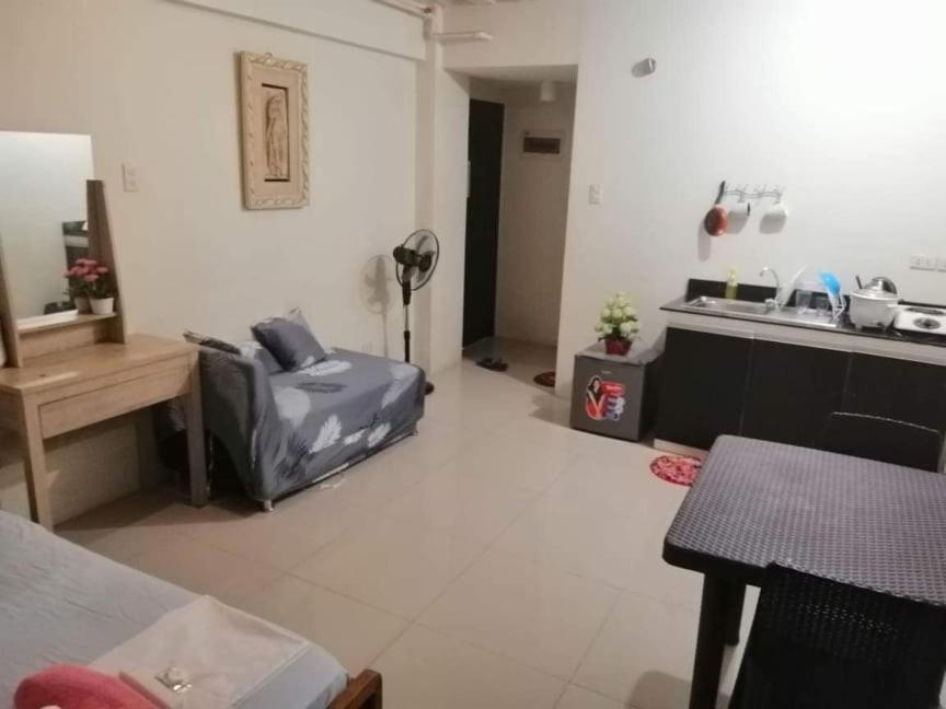Ekonumi Rooms At Moonwalk Paranaque Paranaque City Buitenkant foto
