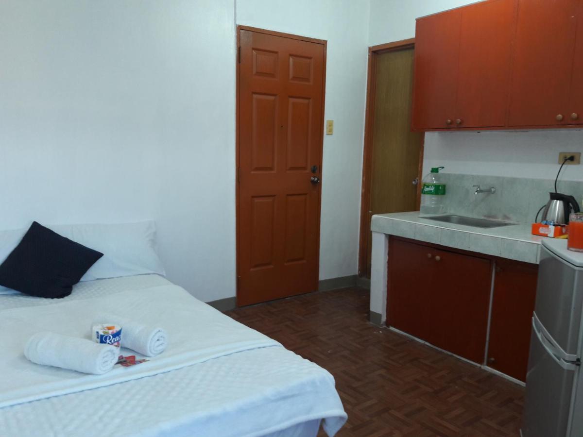 Ekonumi Rooms At Moonwalk Paranaque Paranaque City Buitenkant foto