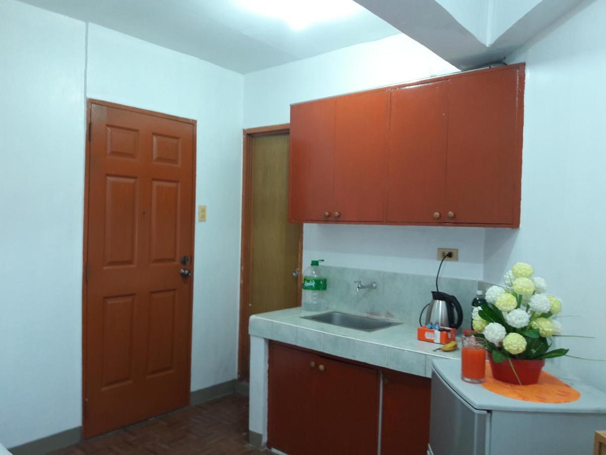 Ekonumi Rooms At Moonwalk Paranaque Paranaque City Buitenkant foto